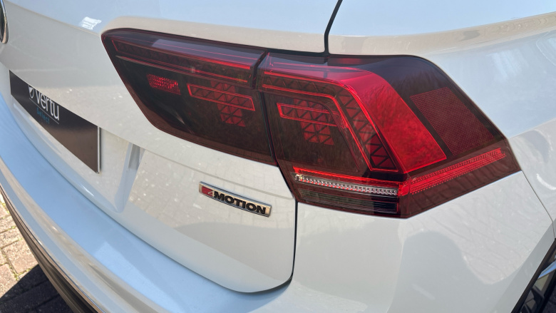 Volkswagen Tiguan 2.0 TDi 150 4Motion SEL 5dr DSG Diesel Estate